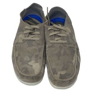 Clarks Men's Suede Camouflage Sneakers Size 9.5 US